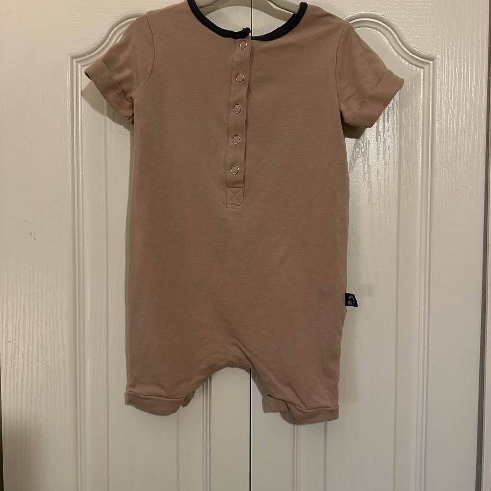 Rags to Raches Light Pink/Gray Essentials Short Romper 18-24 Months